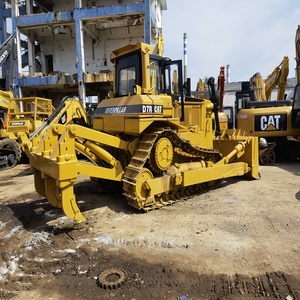 Bulldozer CAT D7R Usado, Original de Japón, Pocas Horas de Uso, con Ripper Multivástago, Garantía de 6 Meses, en Venta - Product Image 2