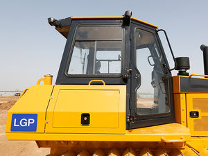 Bulldozer SEM818F de 200hp, Resistente, para Minería y Construcción de Carreteras - Product Image 3
