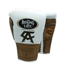 Gants de boxe en cuir de vachette doré à lacets personnalisables No Boxing No Life, pour entraînement de boxe et de kick-boxing - Product Image 4