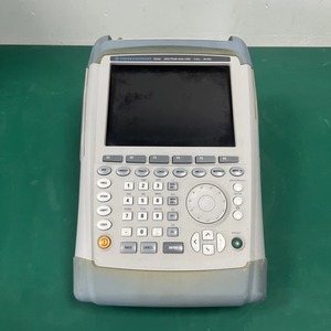 Analizador Portátil R&S Rohde & Schwarz FSH20 9kHz-20GHz con Opt Usado xgeqpt - Product Image 1