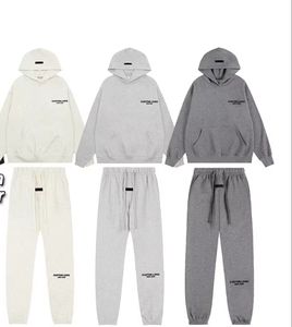 Set Sportivo da Uomo SS22 di Alta Qualità, Originale del Designer, Personalizzabile, in Cotone, 2 Pezzi: Pantaloni Jogger e Felpa con Cappuccio - Product Image 1