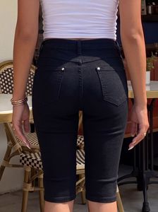 <span class=keywords><strong>Jeans</strong></span> Capri da <span class=keywords><strong>Donna</strong></span> a <span class=keywords><strong>Vita</strong></span> Media Elasticizzati e Modellanti <span class=keywords><strong>in</strong></span> Tessuto Lavato, Comodi ed Elastici, Classici Neri - Product Image 4
