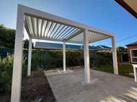 Pergola bioclimatique motorisée en aluminium sur mesure, grande taille, toit à lames orientables, écran solaire électrique à quatre côtés, résistant aux intempéries