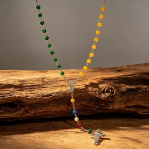 Collier de <span class=keywords><strong>prière</strong></span> catholique fait main avec perles de cristal colorées de 6 mm, croix de Jésus et Vierge <span class=keywords><strong>Marie</strong></span> - Product Image 4
