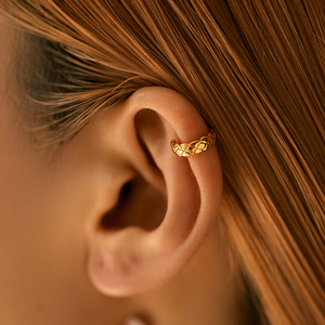 Stile <span class=keywords><strong>di</strong></span> moda europeo e americano in ottone 18K pieno d'oro orecchini <span class=keywords><strong>personalità</strong></span> Design C tipo auricolari donna clip - Product Image 2