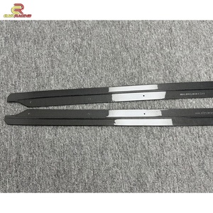 สเกิร์ตข้างคาร์บอนไฟเบอร์สำหรับ Audi R8 V10 ปี 2016-2018 ชุดแต่งสเกิร์ตข้างคาร์บอนแบบขยายสำหรับรถยนต์ - Product Image 4