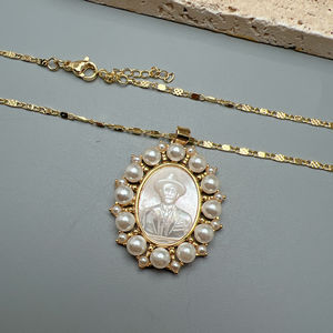 Collar con Colgante <span class=keywords><strong>de</strong></span> Medalla Religiosa <span class=keywords><strong>de</strong></span> la <span class=keywords><strong>Virgen</strong></span> María <span class=keywords><strong>de</strong></span> <span class=keywords><strong>Guadalupe</strong></span>, con Perla Natural <span class=keywords><strong>de</strong></span> Concha Marina, para Mujer, Joyería <span class=keywords><strong>de</strong></span> Oración y Fe - Product Image 2