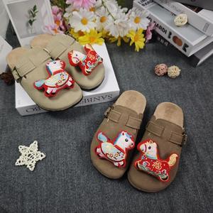 2026 Lindas Pantuflas <span class=keywords><strong>de</strong></span> Media Punta con Diseño <span class=keywords><strong>de</strong></span> Caballo Sonriente <span class=keywords><strong>de</strong></span> Dibujos Animados, Estilo Birkenth, para Mujer y Niñas Medianas y Grandes, Calzado <span class=keywords><strong>de</strong></span> Exterior <span class=keywords><strong>de</strong></span> Moda, Primavera - Product Image 3