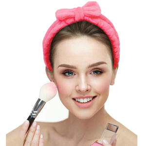 Bandeau en velours élégant avec nœud |   Parfait pour la protection des cheveux et le maquillage - Product Image 1