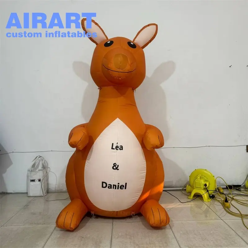 Fabrication de kangourou gonflable de style dessin animé personnalisé, ballon kangourou gonflable mignon avec logo imprimé