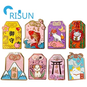 Fábrica al por mayor japonés buena suerte encanto insignia joyería broche alfileres Metal personalizado Tori puerta amuleto Omamori esmalte Pin insignia - Product Image 1