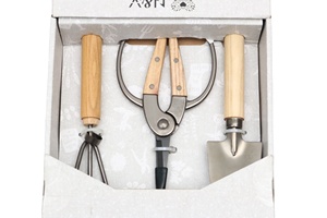 Ensemble d'outils de jardinage 3 pièces personnalisés pour enfants : ciseaux, râteau et pelle en métal avec manche en bois pour creuser, désherber et tailler les plantes - Vente en gros - Product Image 2