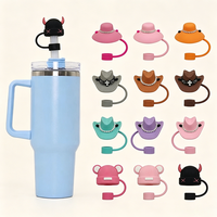 Capuchon de paille en silicone mignon motif ours, lapin, frites, champignons, dessin animé, anti-poussière, pour gobelet Stanley, qualité alimentaire, personnalisable