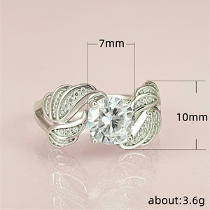 Anello Moda Ali d'Angelo, Design Minimalista ed Elegante, Gioiello da Donna per Uso Quotidiano, Anello Statement - Product Image 3