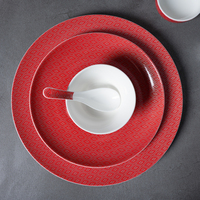 Assiettes de présentation P&T personnalisées en porcelaine fine rouge, 10,5 pouces, vente en gros pour restaurants, mariages, hôtels