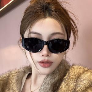 ヨーロッパ<span class=keywords><strong>2025</strong></span>年新着小さな猫目クールな日よけ女性ファッションデザイナーローズプラスチック卸売格安サングラス - Product Image 2