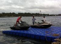 Flotteurs de ponton en plastique HDPE de type V pour jet ski, jet-boat, quai flottant, quai flottant pour bateau, pièces et accessoires marins
