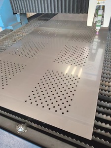 Máquina de corte por láser de fibra CNC cerrada de 1kw- 6kw para tableros de distribución de metal y madera para pequeñas empresas con soporte de formato gráfico AI - Product Image 5