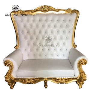 Muebles <span class=keywords><strong>de</strong></span> decoración <span class=keywords><strong>de</strong></span> boda <span class=keywords><strong>de</strong></span> madera <span class=keywords><strong>de</strong></span> lujo, silla <span class=keywords><strong>de</strong></span> trono <span class=keywords><strong>de</strong></span> dos asientos, sofá <span class=keywords><strong>de</strong></span> escenario <span class=keywords><strong>de</strong></span> color personalizado Doble - Product Image 2
