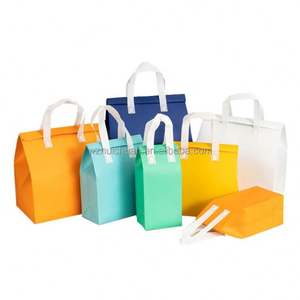 Bolsa Térmica Aislante Amarilla Personalizada con Logotipo para Restaurante, Bolsa de Almuerzo de Tela No Tejida para Compras - Product Image 1