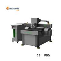 Machine de découpe automatique CNC 6090 pour la découpe de passe-partout avec angle réglable