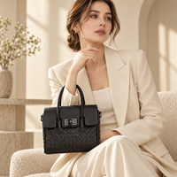 Sac à main en cuir de mouton tressé avec poignée supérieure et rabat à fermoir, sacs à bandoulière pour femmes, logo personnalisé OEM ODM, vente en gros