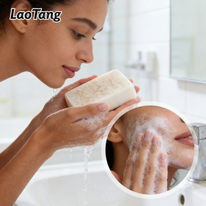 Jabón Artesanal Sólido de Aceites Esenciales para Comercio Transfronterizo, Jabón Exfoliante de Cúrcuma y Algas Marinas para Baño y Ducha - Product Image 1