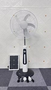 18 بوصة مروحة قائمة قابلة لإعادة الشحن مع جهاز تحكم عن بعد Led مروحة ACDC فندق منزلي في الهواء الطلق - Product Image 5