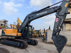 Excavatrice Hyundai 225LC d'occasion en bon état, excavatrice sur chenilles d'origine Hyundai 225lc avec une grande efficacité de travail - Product Image 2