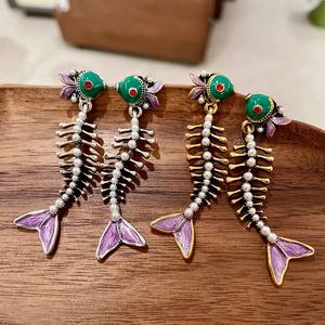 Boucles d'oreilles vintage en forme de squelette de poisson avec perle d'imitation en alliage de zinc, bijoux de fête pour femmes - Product Image 4
