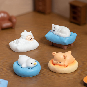 Figurines d'animaux mignons en résine miniature (chat, chien, canard) pour décorations intérieures de voiture, maisons de poupées, jardins féériques et décoration intérieure. - Product Image 1