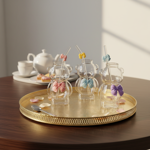 Tazza Little Bear dal Design Moderno, Bicchiere Monostrato per Caffè e Tè con Cannuccia, Elegante e Personalizzabile per la Casa - Product Image 1