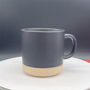 <span class=keywords><strong>Taza</strong></span> de estilo nórdico de cerámica <span class=keywords><strong>mate</strong></span> de 12 oz, parte inferior de Color, apta para microondas, costura de dos colores, logotipo impreso, mango de color sublime - Product Image 3