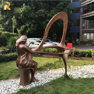 Statue grandeur nature extérieure jouant du piano en bronze Welcome Lady Statue - Product Image 1