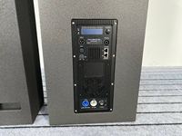 Xcy — amplificateur avec système de haut-parleur PA, intégré, caisson de basses + tops, colonne satellite, 1 entrée, 2 sorties, processeur audio DSP à côté
