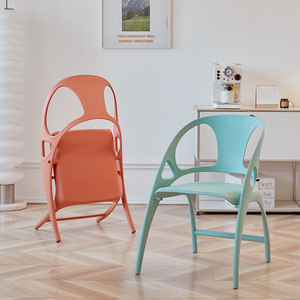 Chaises de salle à manger pliantes en plastique modernes et colorées, empilables, à dossier haut, pour restaurants et cafés - Product Image 4