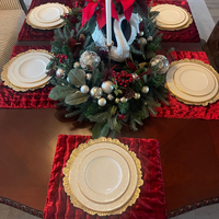 Assiette de Présentation en Plastique 13 Pouces à Plis Radiaux et Bord Festonné, Réutilisable, Incassable, Décorative pour Mariage