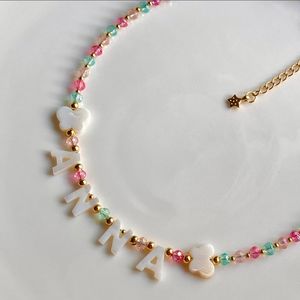 Collana con nome alfabeto madreperla con perline colorate collana regalo per bambine - Product Image 2