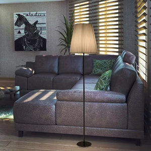 Lampe d'art de plancher debout d'<span class=keywords><strong>abat</strong></span>-<span class=keywords><strong>jour</strong></span> de chapeau de PE avec la base en acier inoxydable en métal et le long lampshaft pour la décoration à la maison - Product Image 4