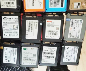 Vente directe usine : Disque SSD interne/externe SATA3 de 2,5 pouces, 120 Go/128 Go, compatible avec les ordinateurs portables - Product Image 3