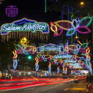 Lumières de Noël à motif croix de rue en LED 2D pour la décoration du centre-ville - Product Image 3