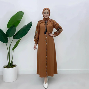 <span class=keywords><strong>Robe</strong></span> musulmane pour femme en gros, motif floral, douce, naturelle, respirante, coupe ample, brodée, à franges, manches lanternes, en coton et lin - Product Image 4