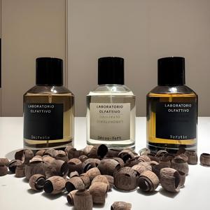 Tùy Chỉnh Sang Trọng Chất Lượng Cao Từ Cap Nước Hoa Rỗng Chai Tròn 30Ml 50Ml 100Ml Hổ Phách Màu Đen Nước Hoa Chai Với Nam Châm Cap - Product Image 1