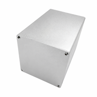 Boîtier de contrôle personnalisé en aluminium extrudé à profil carré 130*90*90mm avec couvercle, base à clipser et plaques d'extrémité pour carte PCB