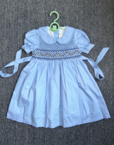 Robe de princesse pour petites filles, imprimée et à volants, faite à la main - Product Image 1
