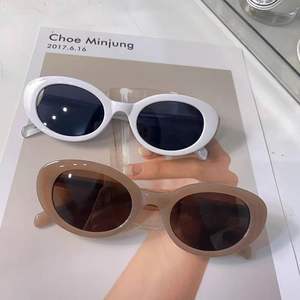 Vintage Oval Small <b>Frame</b> Sun Glasses Fashion Custom High Quality <b>Frame</b> Y2K Outdoor Luxury Women Sunglasses Luxury Glasses - Product Image 3