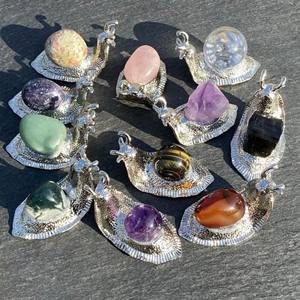 Vente en gros de pierres brutes en cristal naturel, artisanat en cristal fait main, décoration de la maison, ornements DIY, cadeaux - Product Image 2