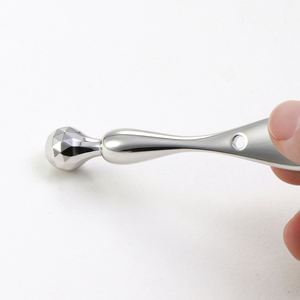 Aplicador de Crema para Ojos de Metal Refrigerante, Espátula de Aleación de <span class=keywords><strong>Zinc</strong></span> para Ojeras e Hinchazón - Product Image 3