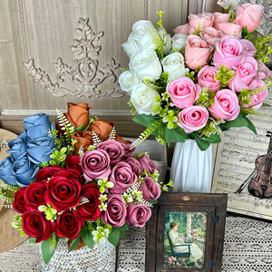 Bouquet de roses artificielles à 9 têtes, fleurs en soie, décoration d'intérieur, centre de table de mariage - Product Image 1