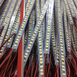 Dải Đèn <span class=keywords><strong>LED</strong></span> Cứng Pcb Nhôm Dải Đèn <span class=keywords><strong>Led</strong></span> Cứng Rãnh Nhôm 12Mm 24V Smd 5630 - Product Image 1